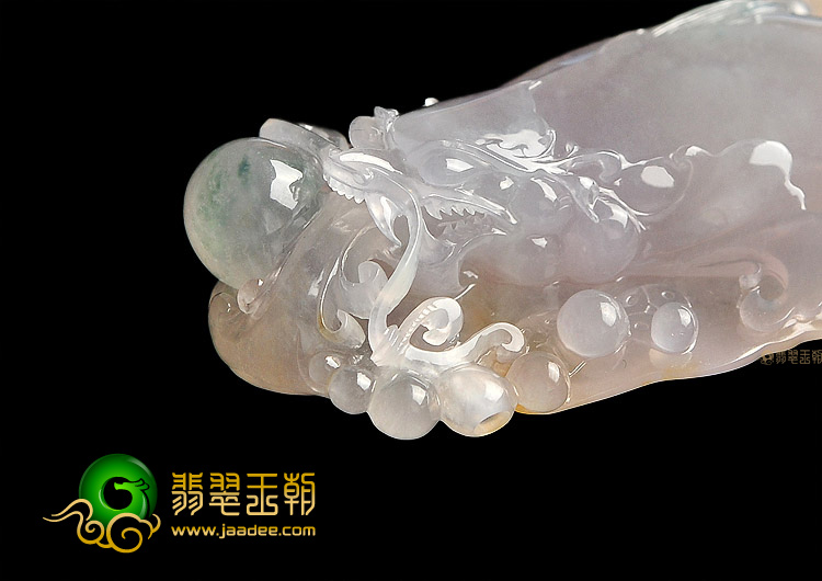 (超值推荐)冰种黄翡略飘花龙头鱼挂件