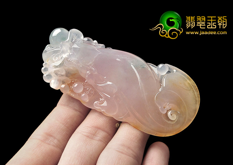 (超值推荐)冰种黄翡略飘花龙头鱼挂件