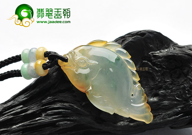(超值推荐)冰种黄翡飘花年年有余挂件