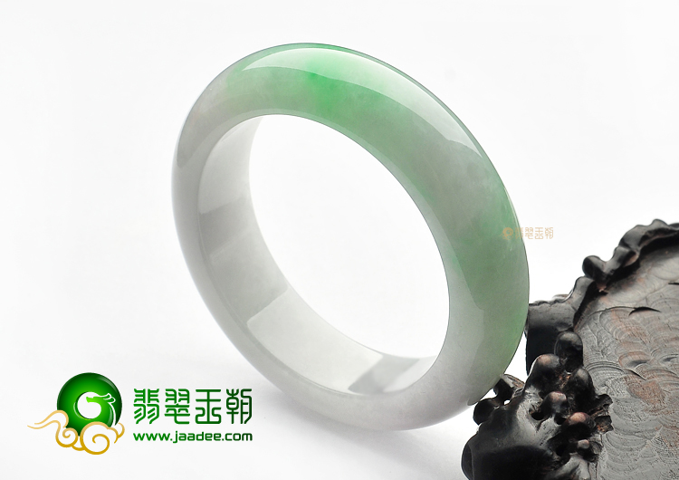 糯冰种飘翠手镯(57.8mm)