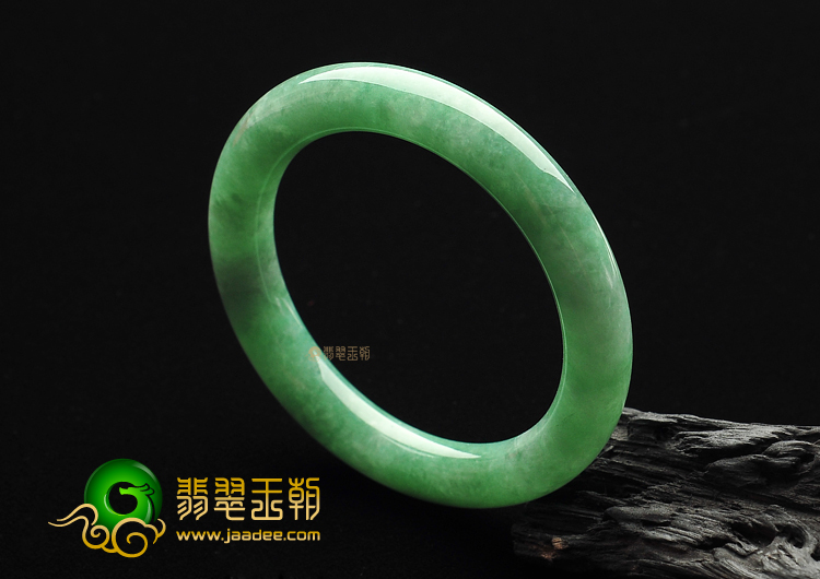 (超值推荐)糯冰种豆色圆条手镯(50.8mm)