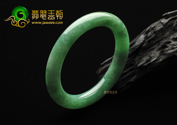 (超值推荐)糯冰种豆色圆条手镯(50.8mm)