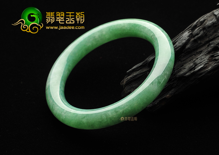 (超值推荐)糯冰种豆色圆条手镯(50.8mm)