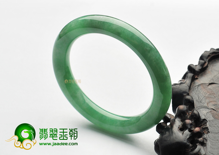 (超值推荐)糯冰种豆色圆条手镯(50.8mm)
