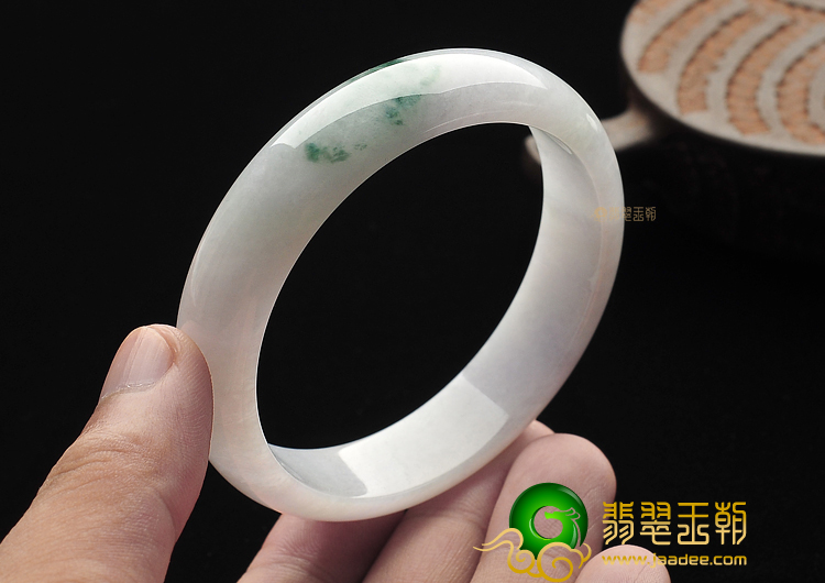 糯冰种飘花手镯(57.6mm)