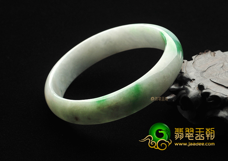 (超值推荐)糯冰种飘翠手镯(59.7mm)