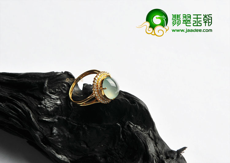 冰玻种晴水镶玫瑰金戒指(真钻)