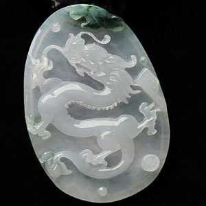 冰种飘花龙牌挂件