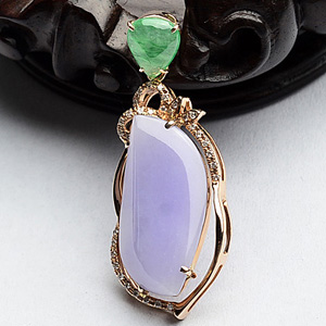 (超值推荐)糯冰种紫罗兰/冰玻种翠色镶玫瑰金随形胸坠(真钻)