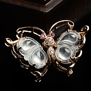 冰玻种镶玫瑰金蝴蝶胸坠(真钻)