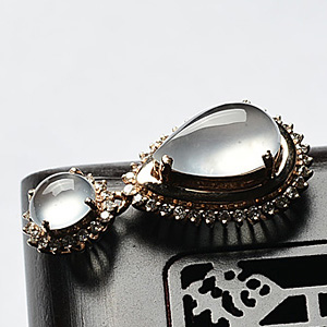 (超值推荐)玻璃种镶玫瑰金水滴胸坠(真钻)