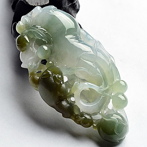 (超值推荐)糯冰种晴水褐黄翡人生如意挂件