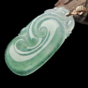 冰种绿晴水如意挂件(金扣)