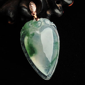 (超值推荐)冰种飘花寿桃挂件