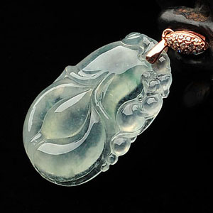 冰种晴水略飘花玉兰花挂件