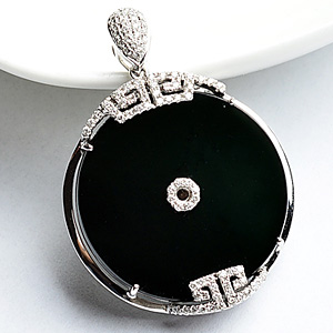 (超值推荐)玻璃种墨翠镶白金平安扣胸坠(真钻)