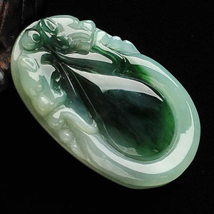 糯冰种飘花双龙如意挂件