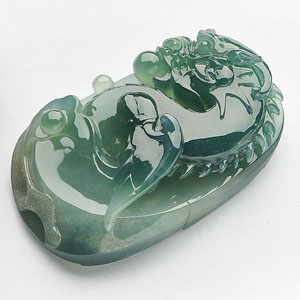 冰种蓝水飞龙挂件