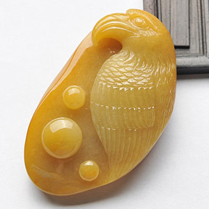 (超值推荐)糯冰种黄翡雄鹰挂件