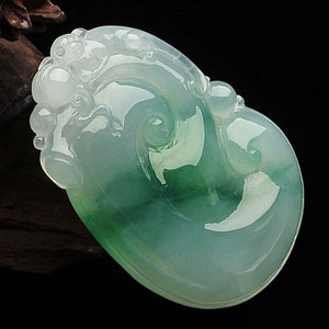 (超值推荐)冰种飘绿花如意挂件