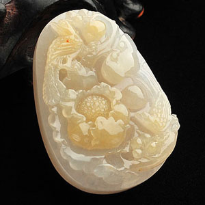 冰种淡黄翡富贵花开挂件