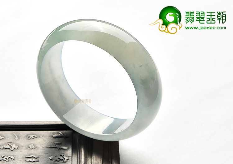 (超值推荐)冰种晴水贵妃镯(55.3mm-49.5mm)