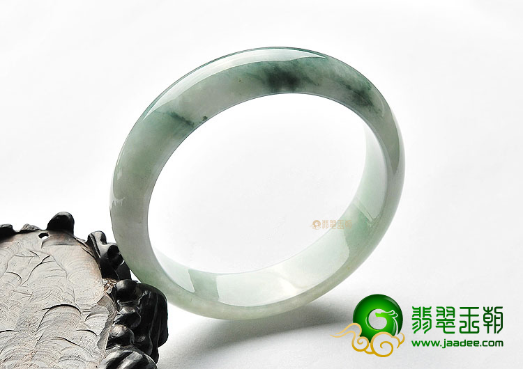 (超值推荐)糯冰种飘花手镯(58.2mm)