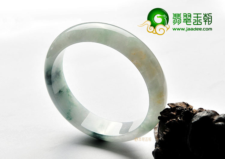 (超值推荐)糯冰种飘花手镯(55.2mm)
