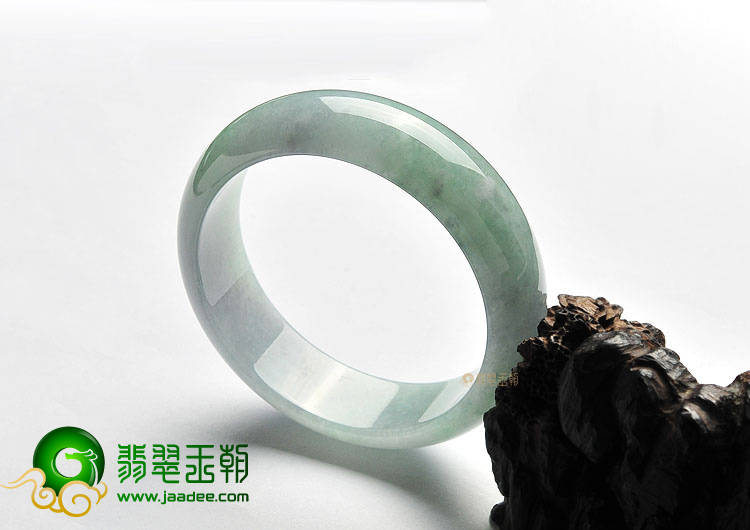 糯冰种淡春带彩手镯(58.3mm)