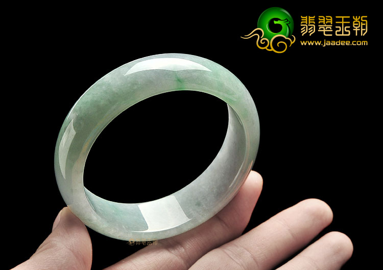 糯冰种淡春带彩手镯(58.3mm)