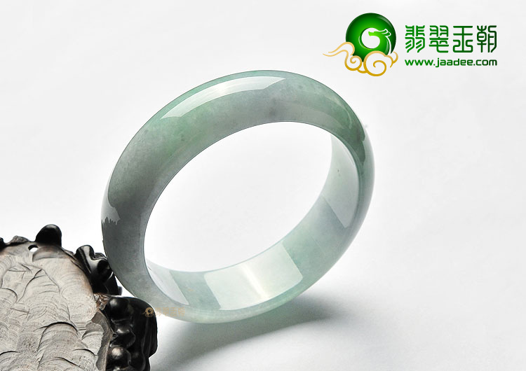 糯冰种淡春带彩手镯(58.3mm)