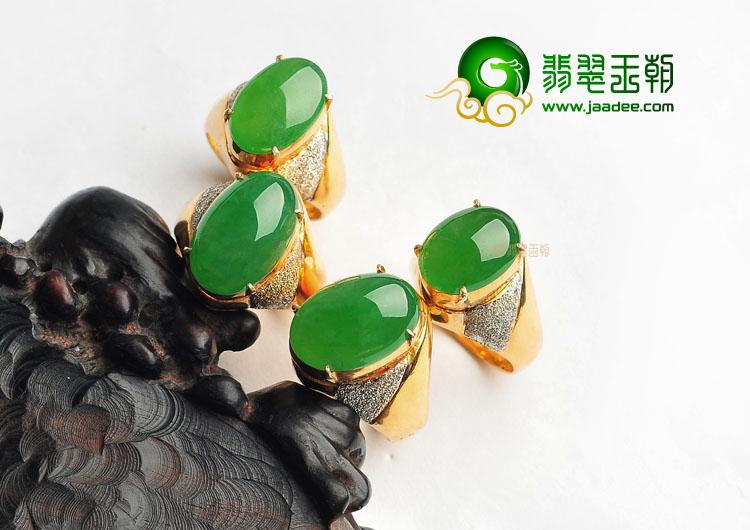 (超值推荐)冰种阳绿戒面(一批走)