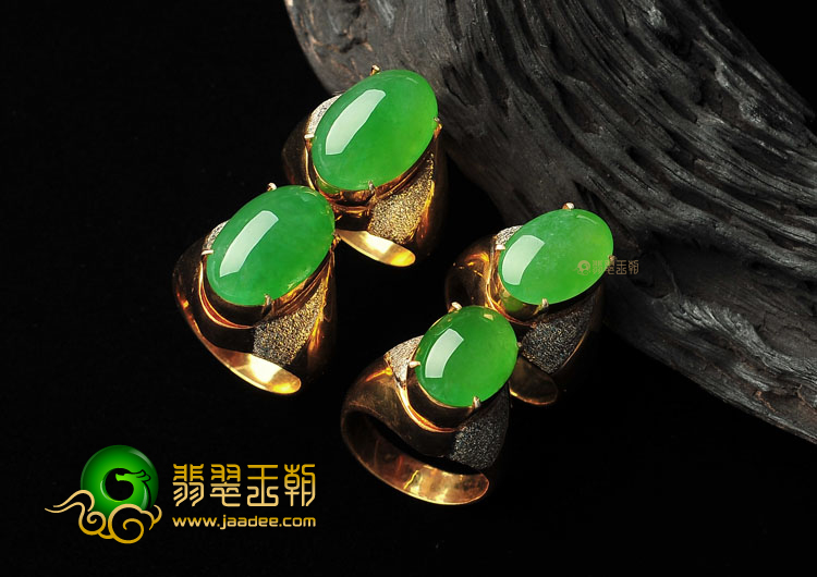 (超值推荐)冰种阳绿戒面(一批走)