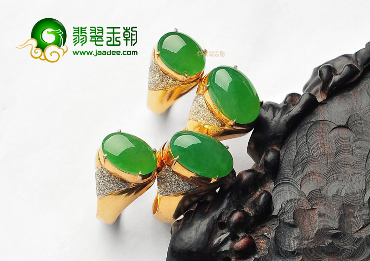 (超值推荐)冰种阳绿戒面(一批走)