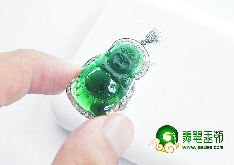 (超值推荐)玻璃种墨翠镶白金玉佛胸坠(真钻)