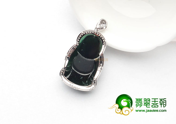 (超值推荐)玻璃种墨翠镶白金玉佛胸坠(真钻)