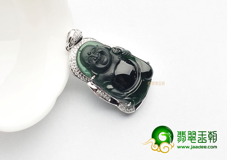(超值推荐)玻璃种墨翠镶白金玉佛胸坠(真钻)