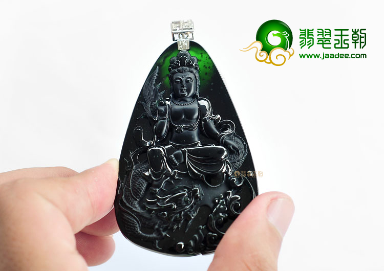 (超值推荐)玻璃种墨翠降龙观音挂件(金扣真钻)
