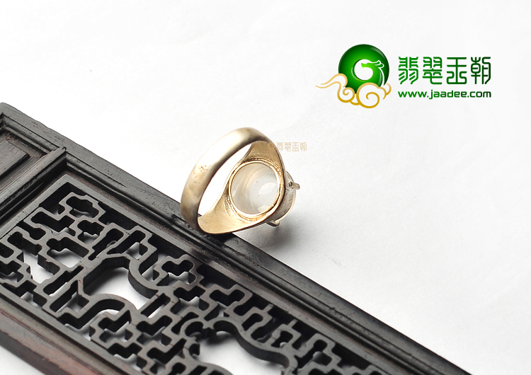 玻璃种无色戒面
