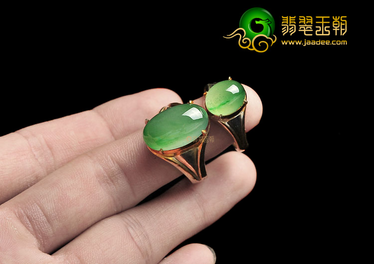 (超值推荐)冰种绿晴水戒面(一对)