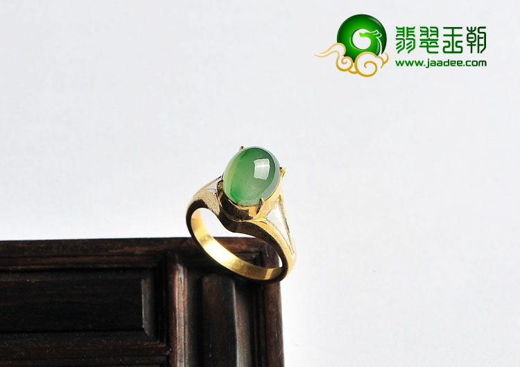 (超值推荐)冰种绿晴水戒面(一对)