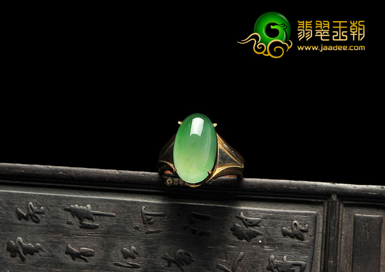 (超值推荐)冰种绿晴水戒面(一对)