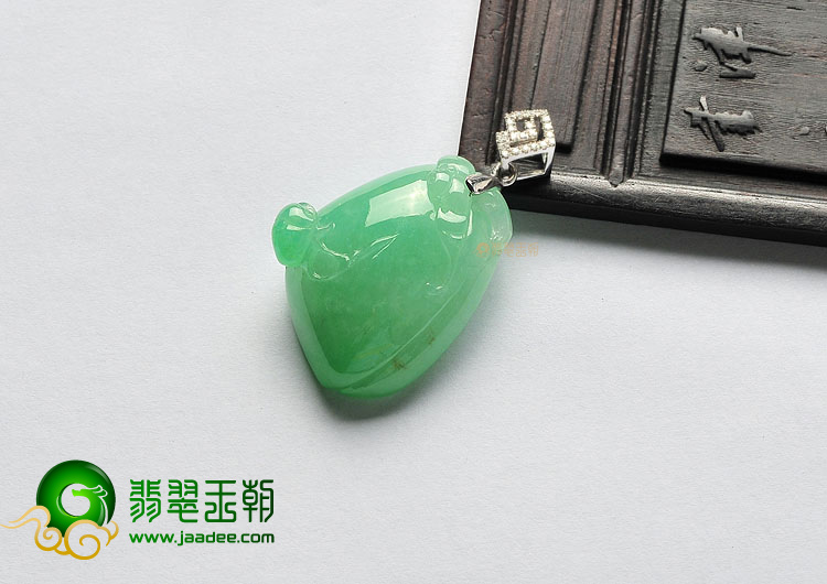 (超值推荐)冰种翠色富甲一方挂件