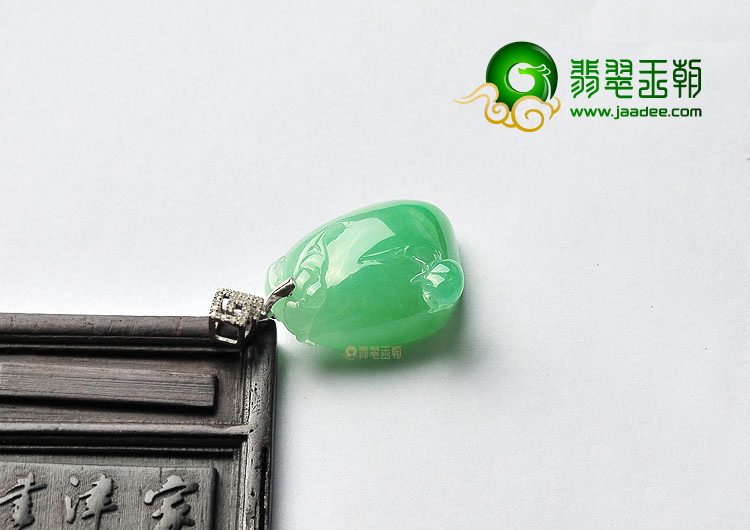 (超值推荐)冰种翠色富甲一方挂件