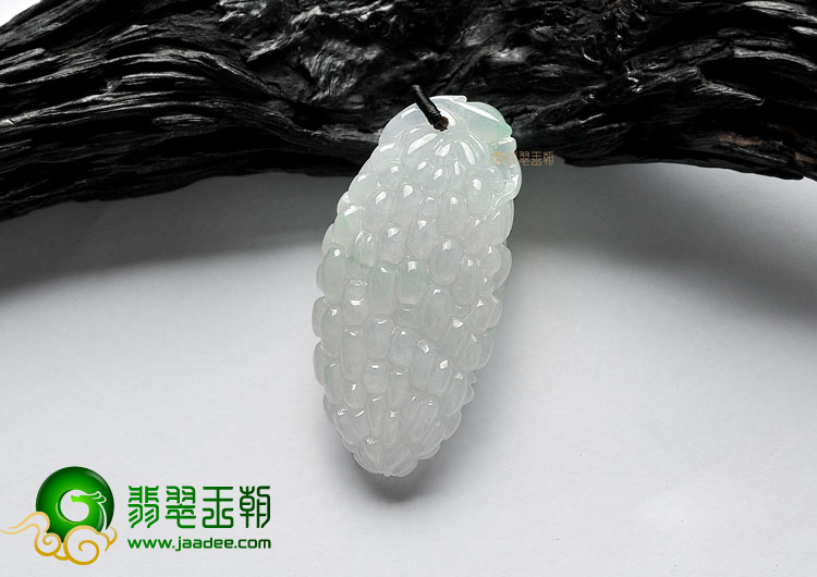 糯冰种飘翠苦尽甘来挂件