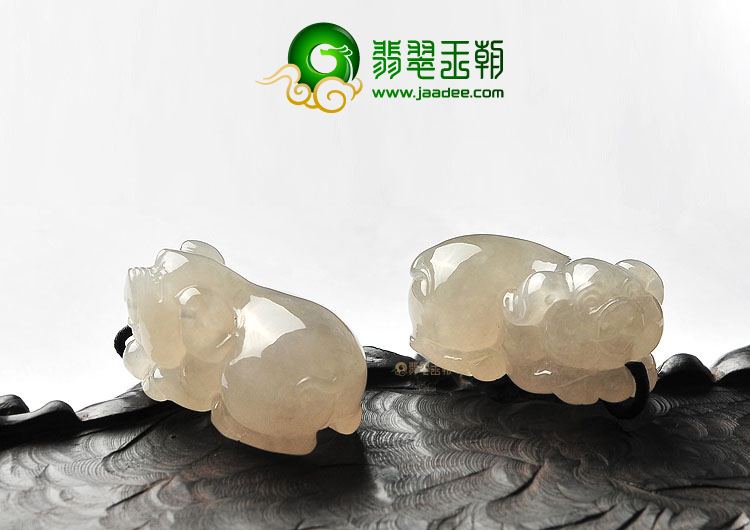 冰种淡黄翡财猪挂件(一对)