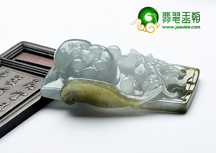 (超值推荐)糯冰种晴水褐黄翡望子成龙挂件