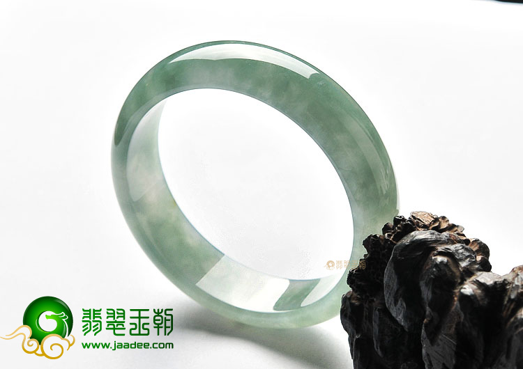糯冰种晴水手镯(61.5mm)