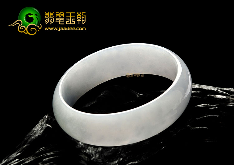 (超值推荐)糯冰种晴水贵妃镯(56mm-49.8mm)
