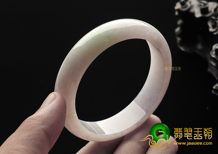 糯冰种淡春带彩手镯(58mm)